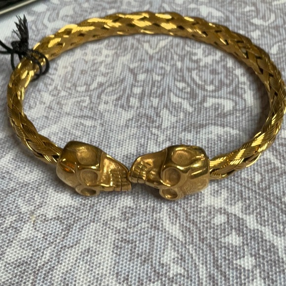 EyeCandy Men’s Collection Skull Bracelet - Picture 3 of 5